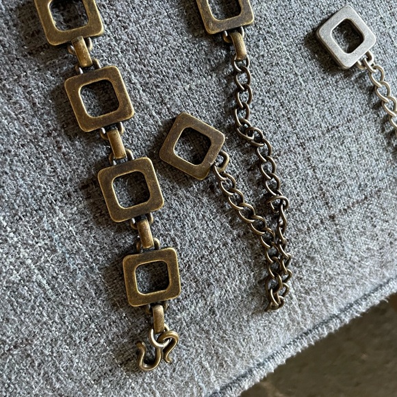 Chain belts - Picture 2 of 3